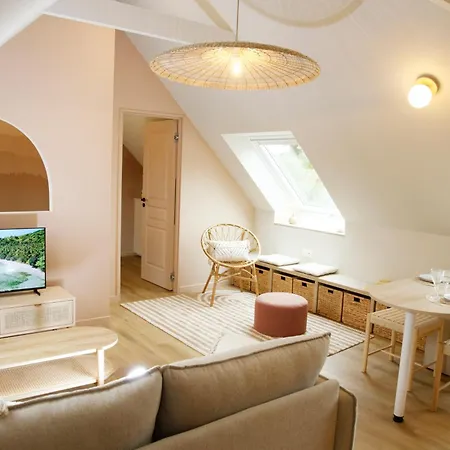 Apartment Le Domaine De Soani - Piscine Interieure, Jacuzzis & Sauna Adult Only Saint-Évarzec