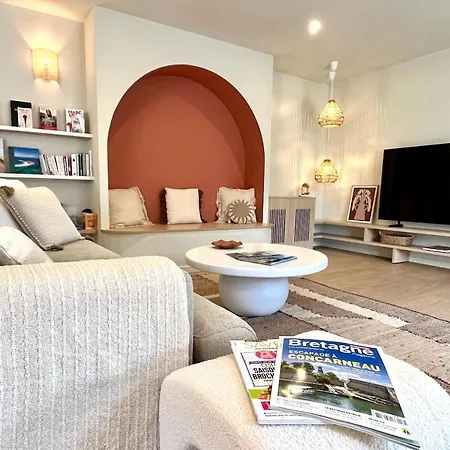Apartment Le Domaine De Soani - Piscine Interieure, Jacuzzis & Sauna Adult Only Saint-Évarzec