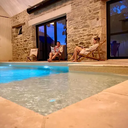 Le Domaine De Soani - Piscine Interieure, Jacuzzis & Sauna Adult Only * Saint-Évarzec