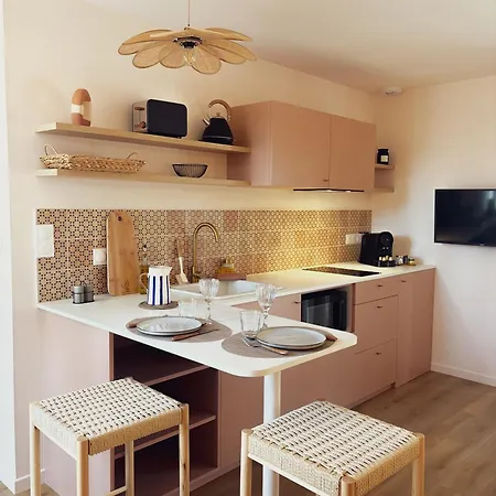 Apartment Le Domaine De Soani - Piscine Interieure, Jacuzzis & Sauna Adult Only