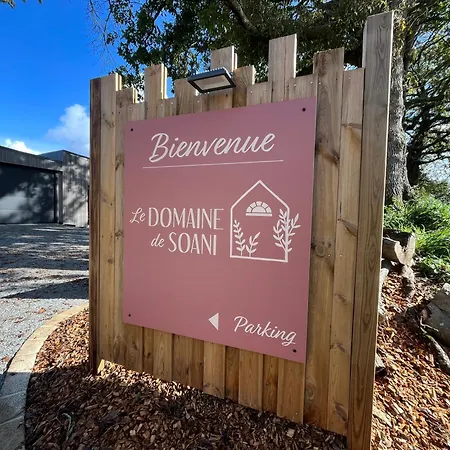 Le Domaine De Soani - Piscine Interieure, Jacuzzis & Sauna Adult Only Apartment *